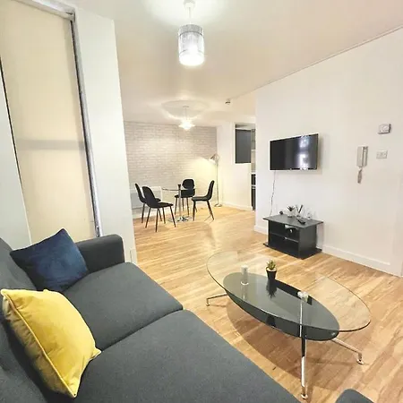 Lovely 2 - Bedroom Condo In Manchester City Centre Exterior photo
